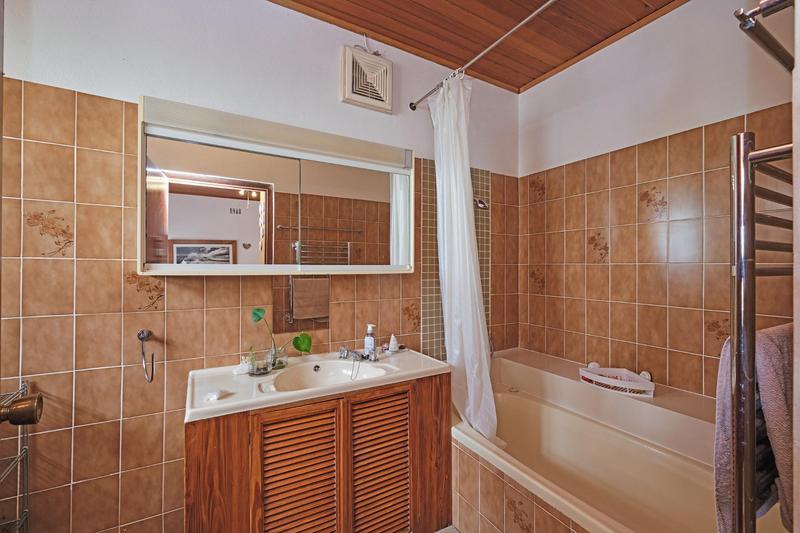 6 Bedroom Property for Sale in Camps Bay Western Cape